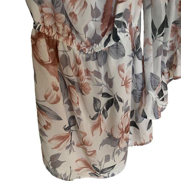 Indulge off the shoulder ruffle sleeves floral medium dress - Picture 6 of 6